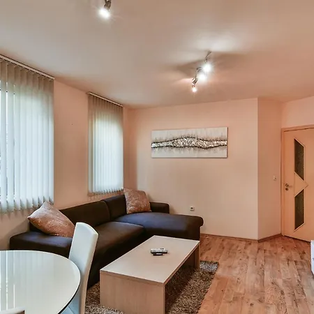 Budget 1br Flat Downtown Варна